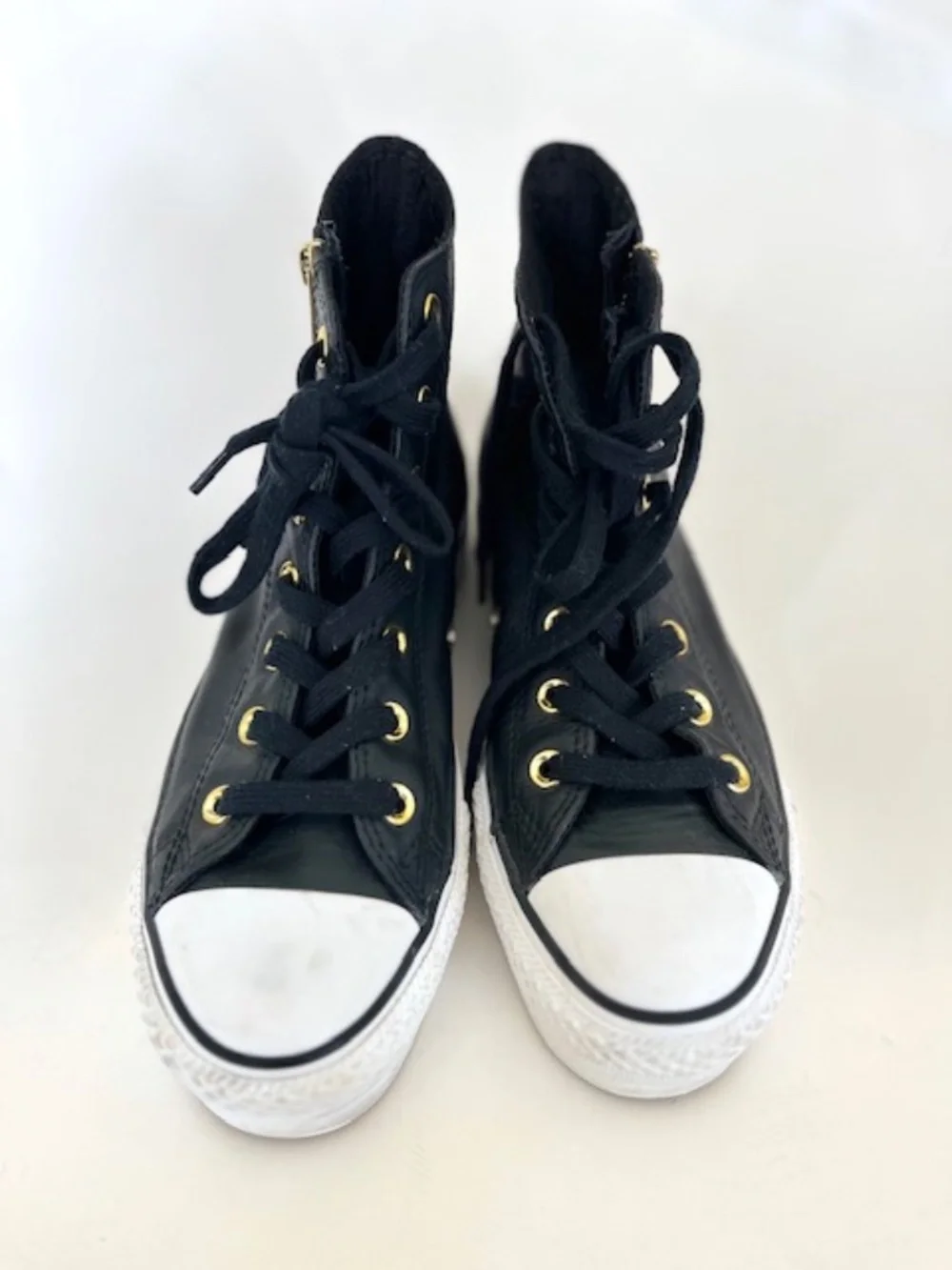 Converse Chuck Taylor High Tops Black Platform Zip Sneaker rare Find. W size 7